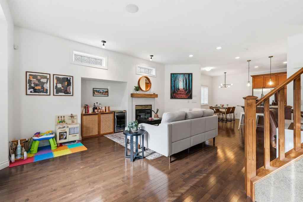 MLS® A2269073 - Unit #1 732 56 Avenue SW in Windsor Park Calgary, Residential