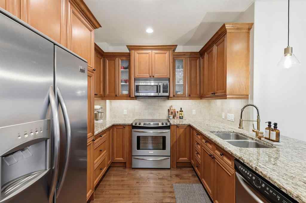 MLS® A2269073 - Unit #1 732 56 Avenue SW in Windsor Park Calgary, Residential