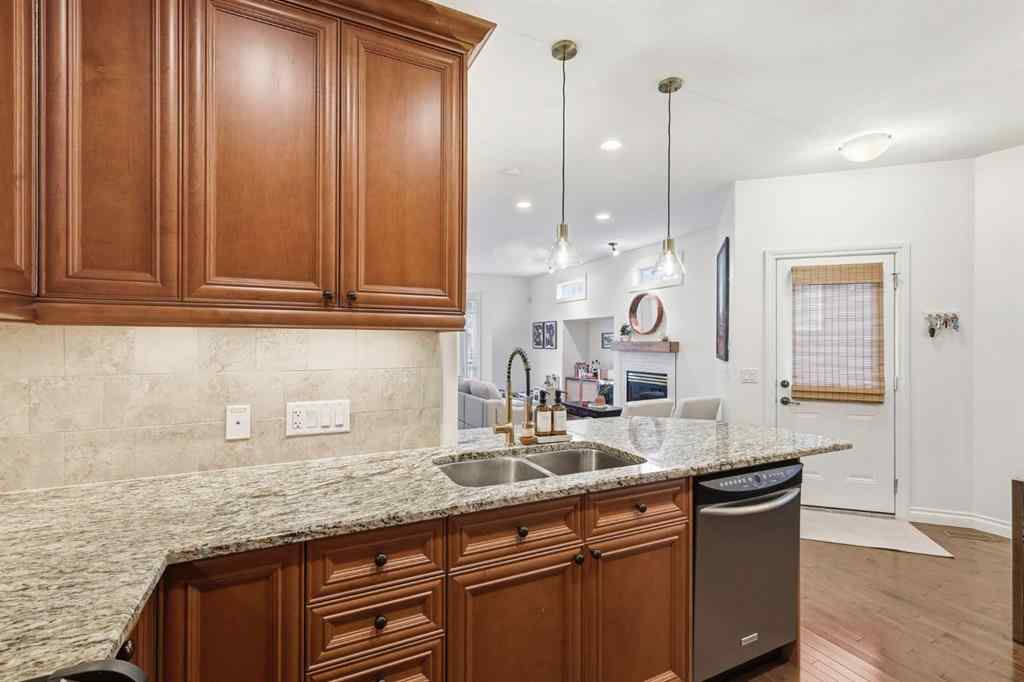 MLS® A2269073 - Unit #1 732 56 Avenue SW in Windsor Park Calgary, Residential