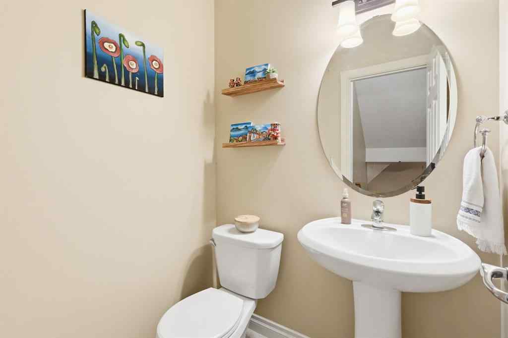 MLS® A2269073 - Unit #1 732 56 Avenue SW in Windsor Park Calgary, Residential