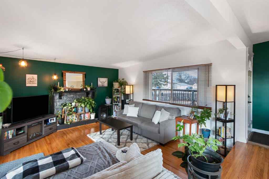 MLS&reg; # A2269076 - 5141 43 Street  in NONE Olds, Residential Open Houses