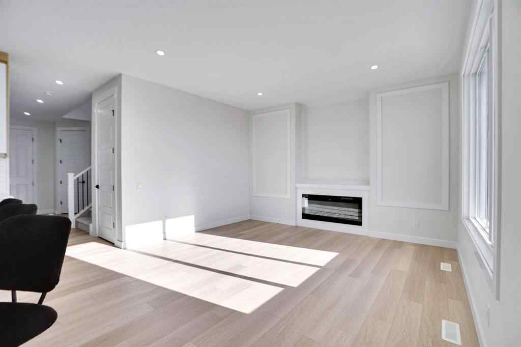 MLS® A2269077 - 126 Waterstone Way   in Waterford Estates Chestermere, Residential