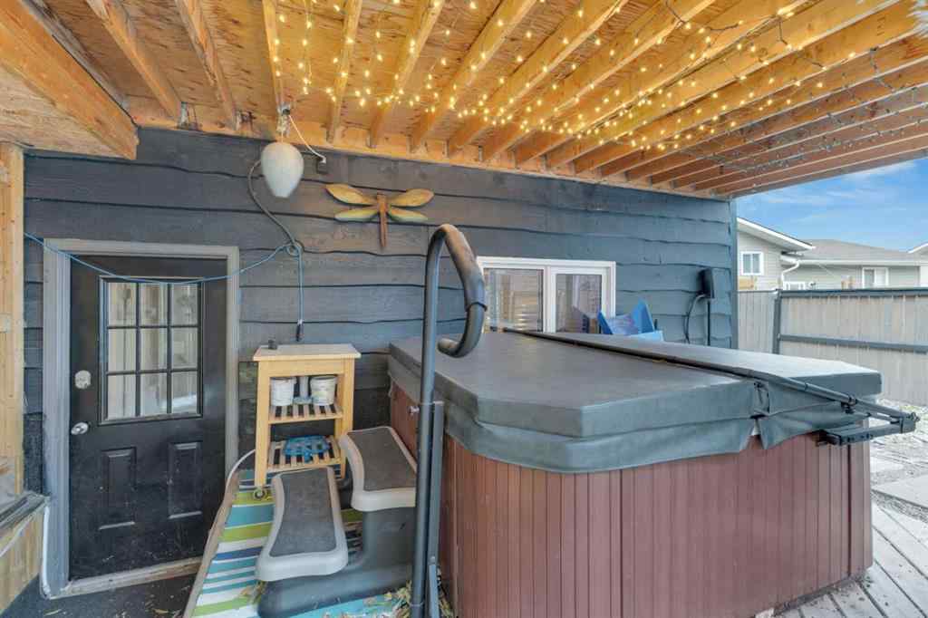 MLS&reg; # A2269082 - 5228 38 Street Crescent  in Margodt Innisfail, Residential Open Houses