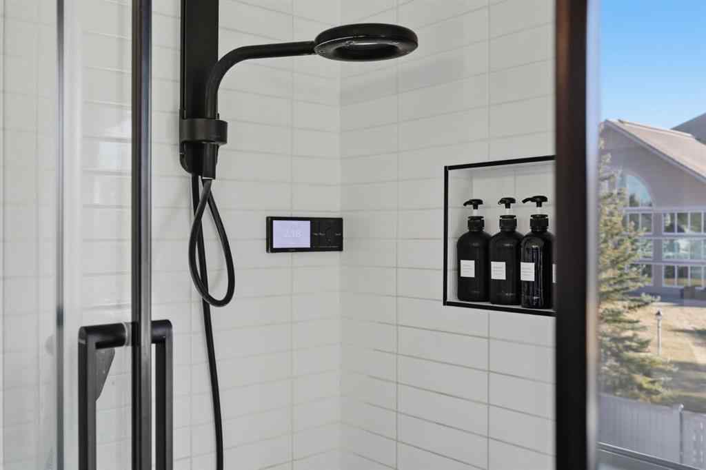 MLS® A2269083 - 191 Sierra Nevada Close SW in Signal Hill Calgary, Residential