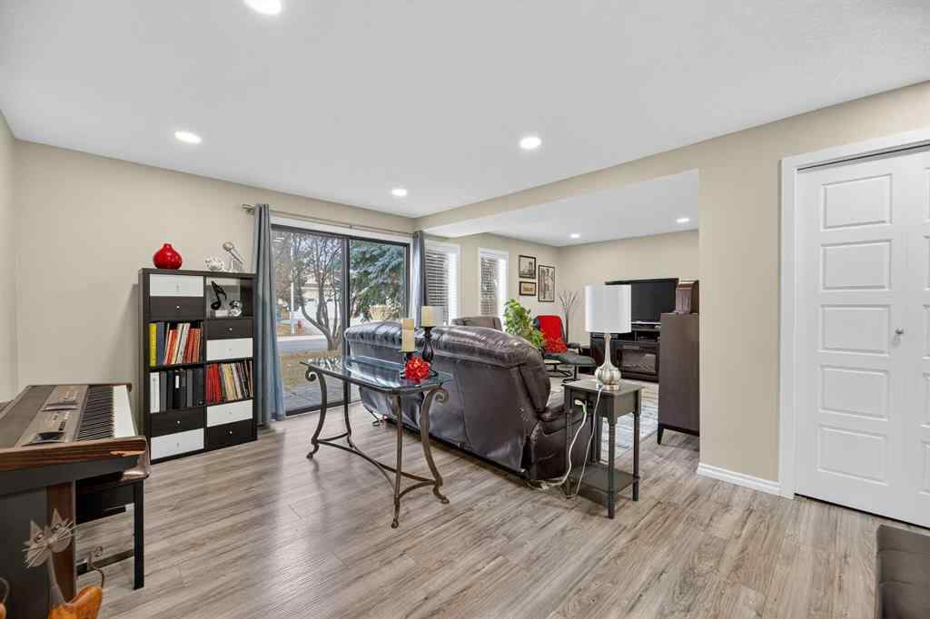 MLS&reg; # A2269087 - 29 Westheights Drive  in NONE Didsbury, Residential Open Houses