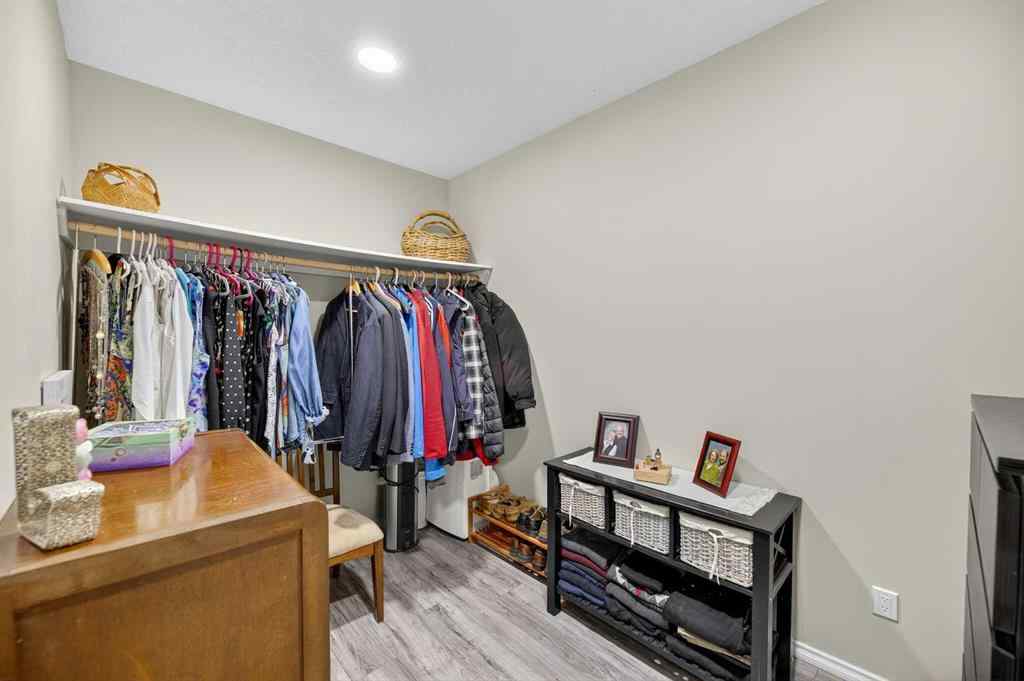 MLS&reg; # A2269087 - 29 Westheights Drive  in NONE Didsbury, Residential Open Houses