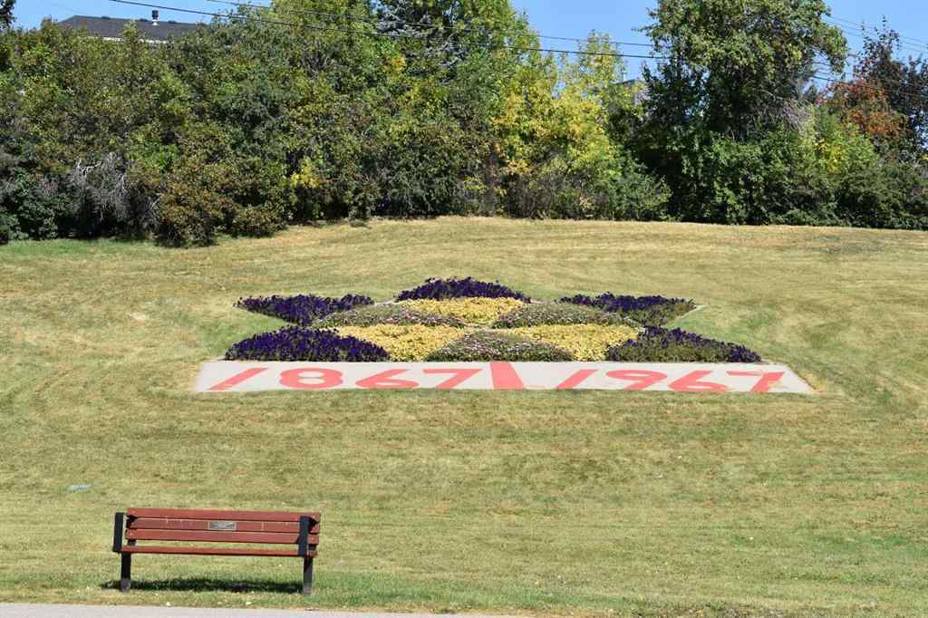 MLS® A2269090 - 2528 17A Street NW in Capitol Hill Calgary, Residential