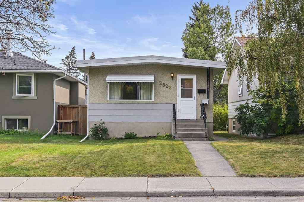 MLS® A2269090 - 2528 17A Street NW in Capitol Hill Calgary, Residential