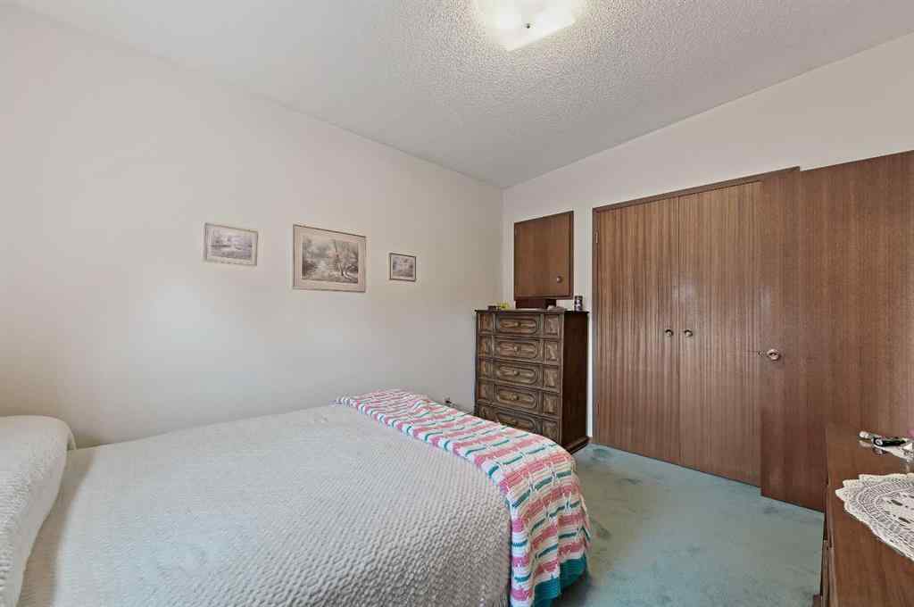 MLS® A2269090 - 2528 17A Street NW in Capitol Hill Calgary, Residential