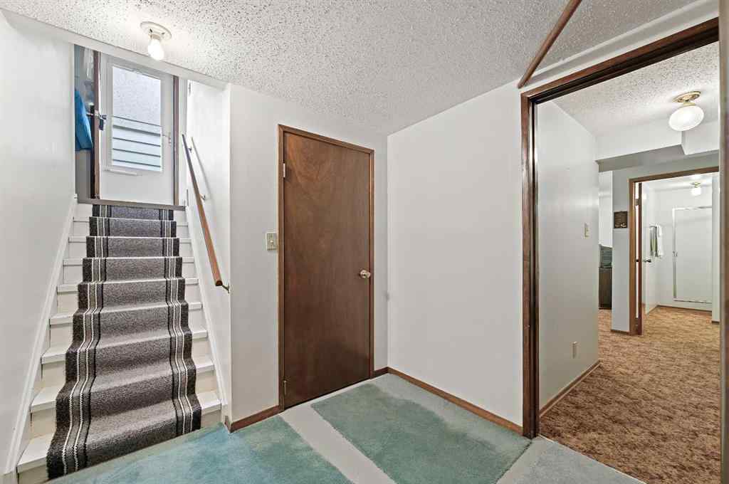 MLS® A2269090 - 2528 17A Street NW in Capitol Hill Calgary, Residential