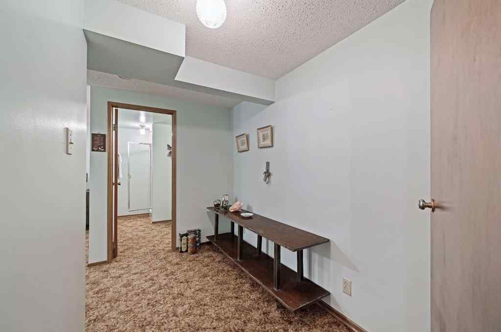 MLS® A2269090 - 2528 17A Street NW in Capitol Hill Calgary, Residential