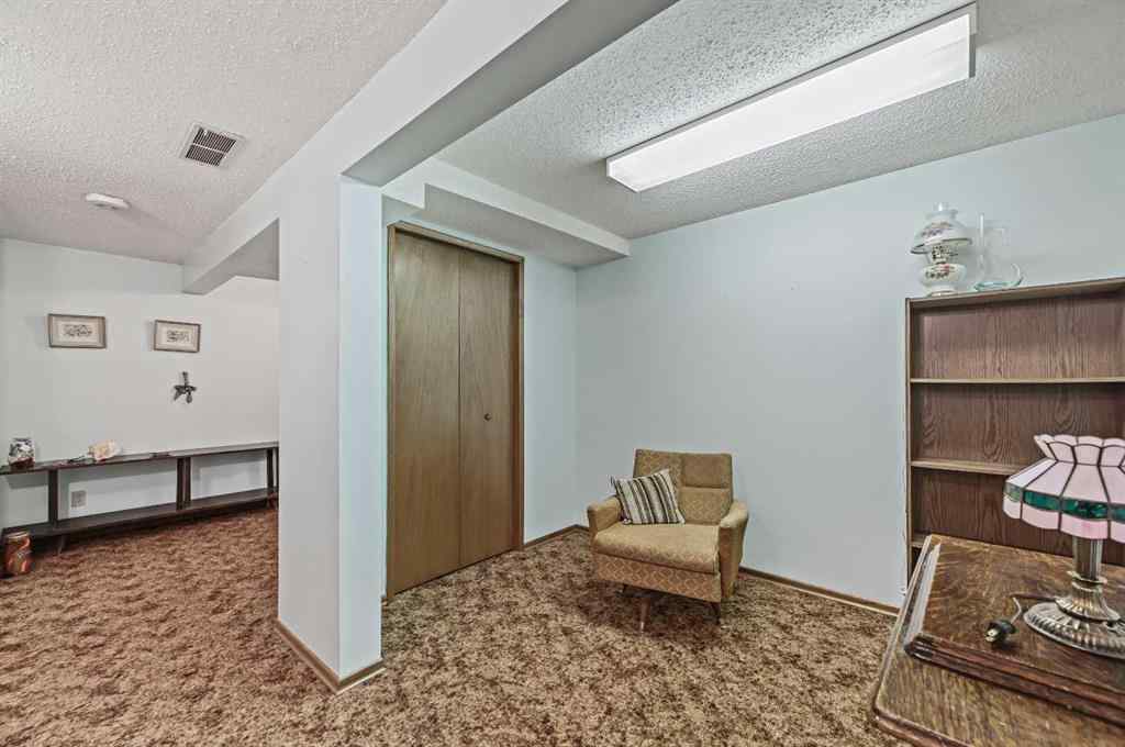 MLS® A2269090 - 2528 17A Street NW in Capitol Hill Calgary, Residential