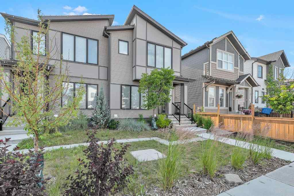 MLS® A2269091 - 1121 Chinook Gate Bay SW in Chinook Gate Airdrie, Residential