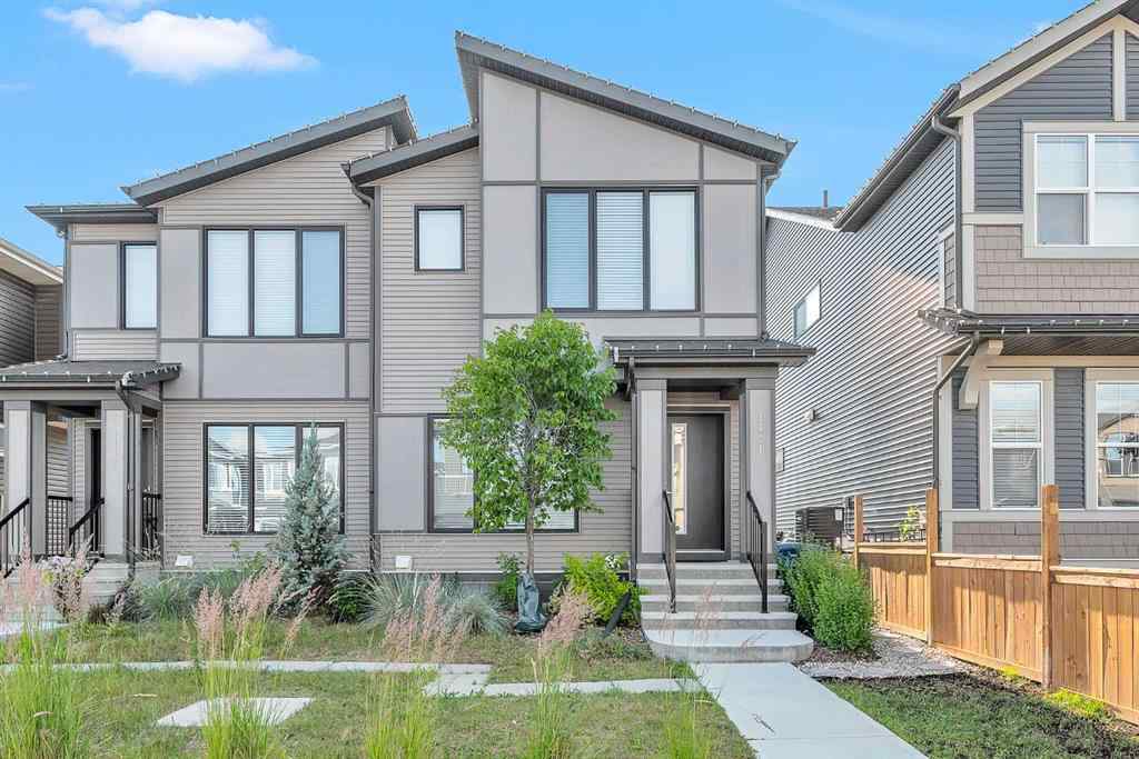 MLS® A2269091 - 1121 Chinook Gate Bay SW in Chinook Gate Airdrie, Residential