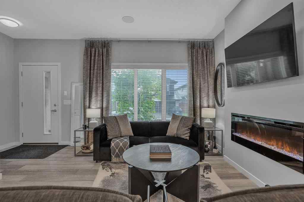 MLS® A2269091 - 1121 Chinook Gate Bay SW in Chinook Gate Airdrie, Residential