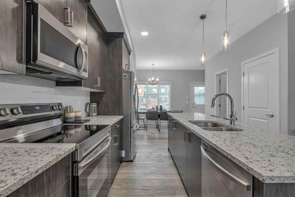 MLS® A2269091 - 1121 Chinook Gate Bay SW in Chinook Gate Airdrie, Residential