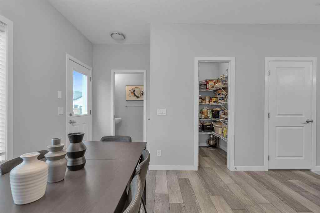 MLS® A2269091 - 1121 Chinook Gate Bay SW in Chinook Gate Airdrie, Residential