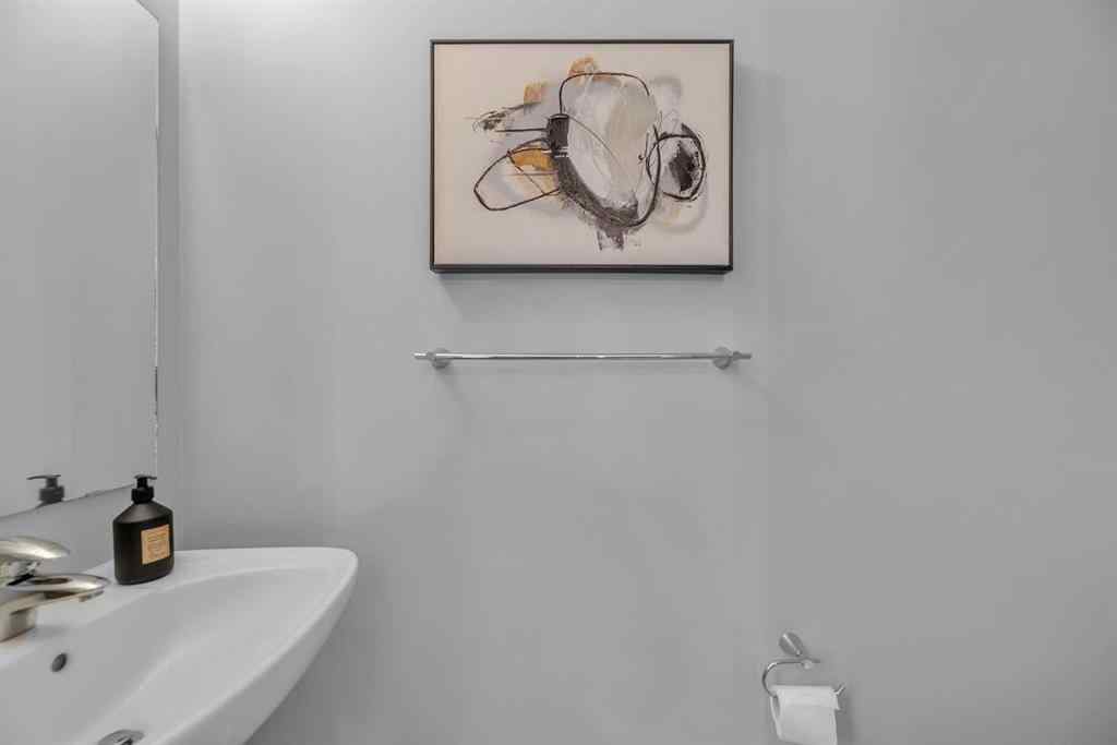 MLS® A2269091 - 1121 Chinook Gate Bay SW in Chinook Gate Airdrie, Residential