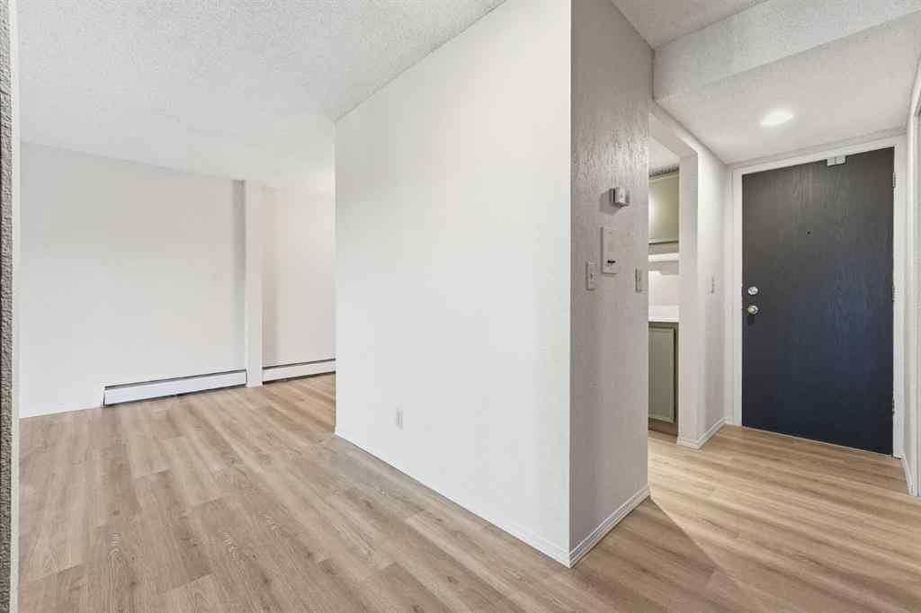MLS® A2269097 - Unit #305 1113 37 Street SW in Rosscarrock Calgary, Residential