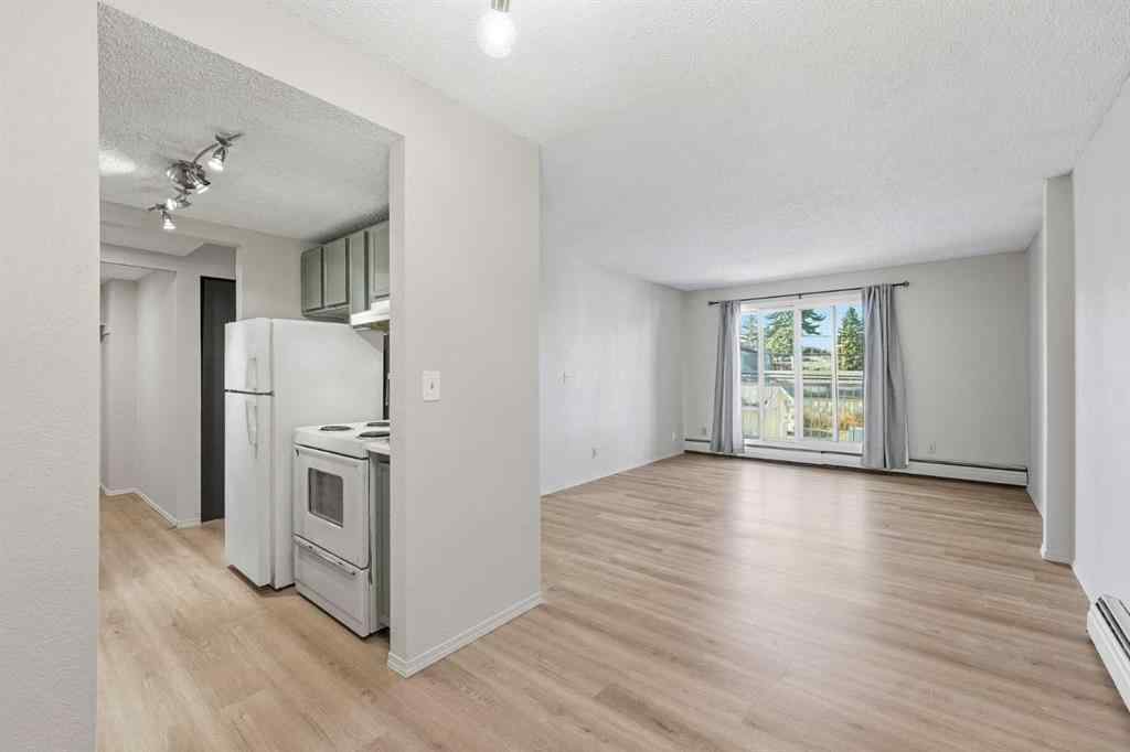 MLS® A2269097 - Unit #305 1113 37 Street SW in Rosscarrock Calgary, Residential