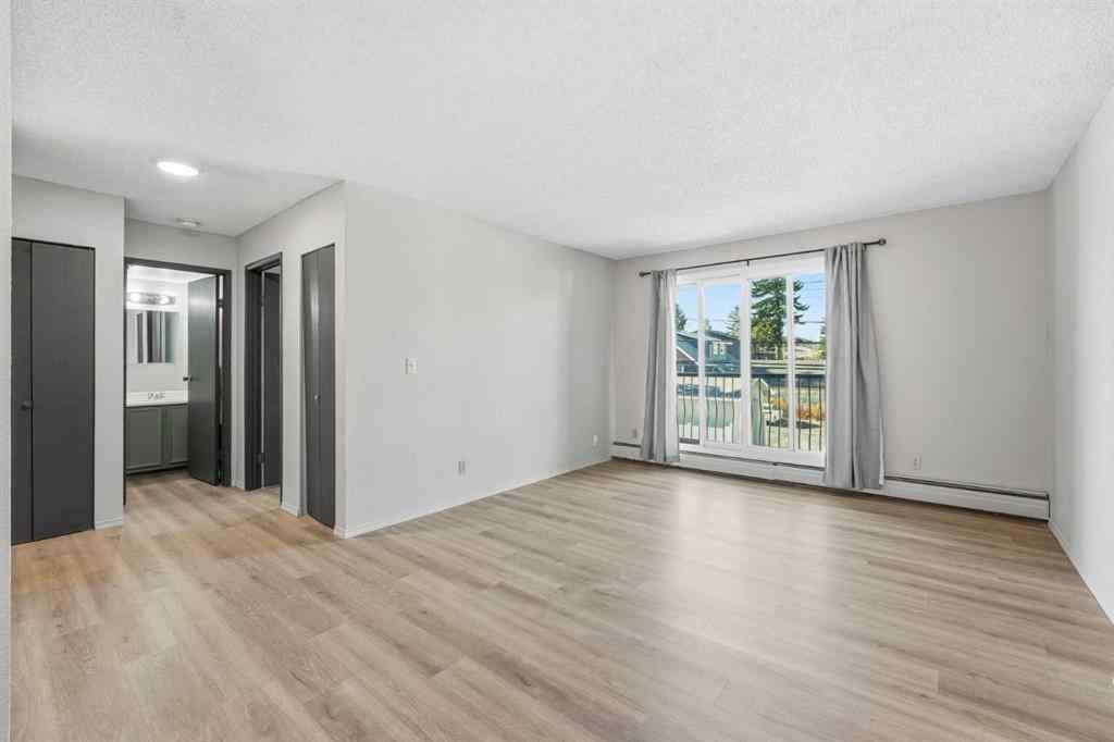 MLS® A2269097 - Unit #305 1113 37 Street SW in Rosscarrock Calgary, Residential