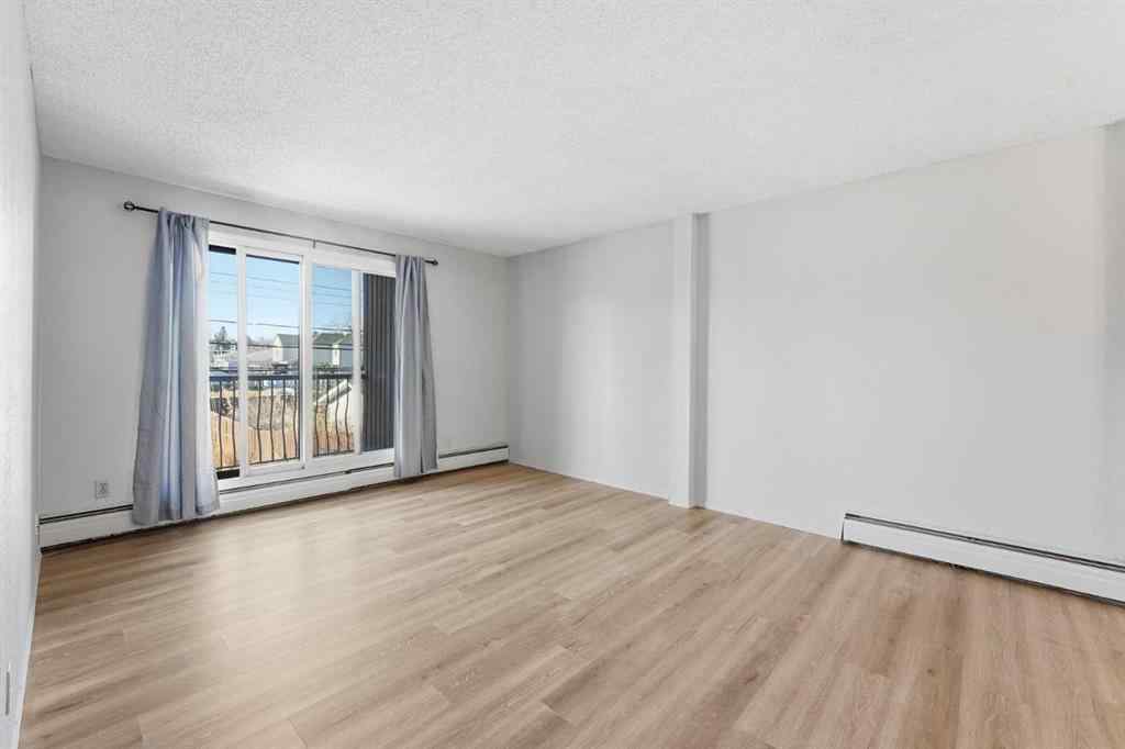 MLS® A2269097 - Unit #305 1113 37 Street SW in Rosscarrock Calgary, Residential