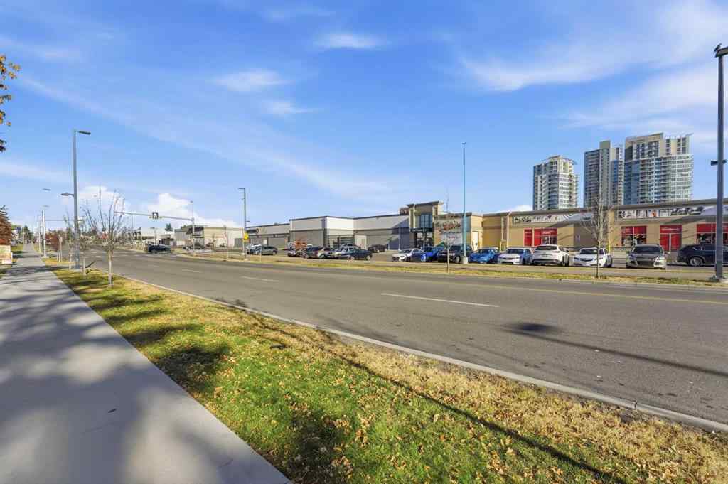 MLS® A2269097 - Unit #305 1113 37 Street SW in Rosscarrock Calgary, Residential