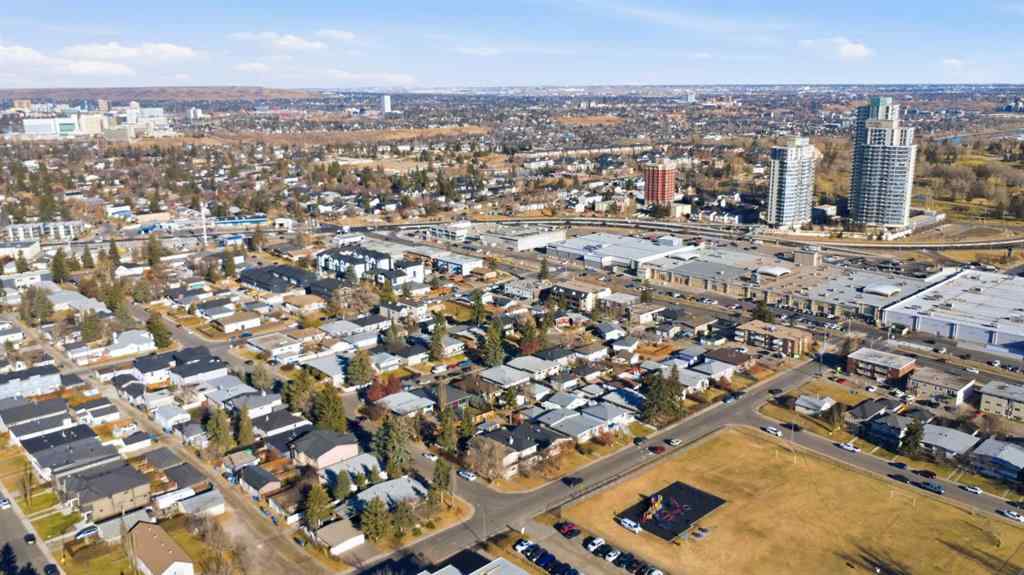 MLS® A2269097 - Unit #305 1113 37 Street SW in Rosscarrock Calgary, Residential