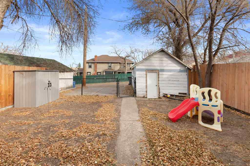 MLS&reg; # A2269098 - 613 5 Avenue SE in SE Hill Medicine Hat, Residential Open Houses