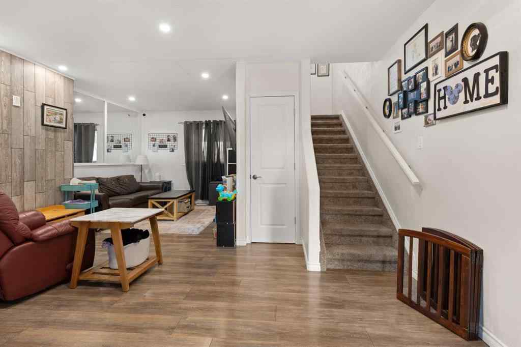 MLS&reg; # A2269098 - 613 5 Avenue SE in SE Hill Medicine Hat, Residential Open Houses