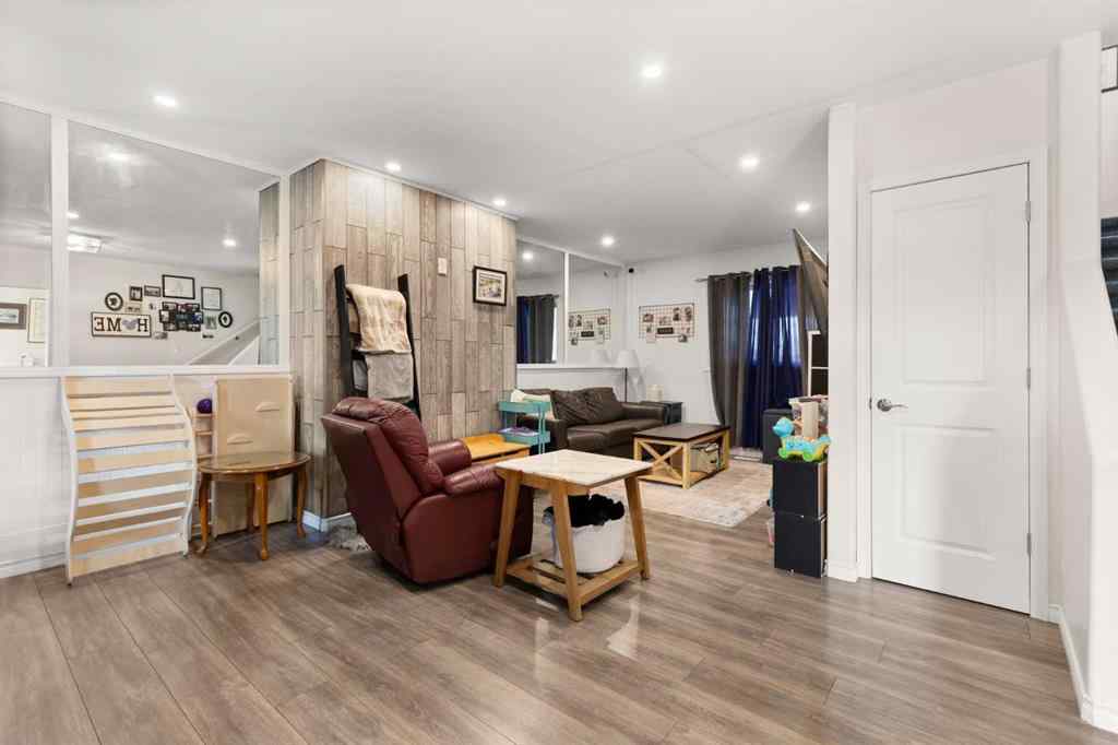 MLS&reg; # A2269098 - 613 5 Avenue SE in SE Hill Medicine Hat, Residential Open Houses