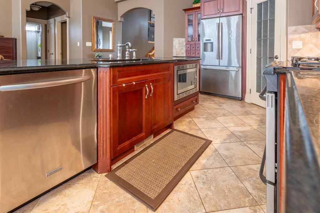 MLS&reg; # A2269100 - 2307 59A Avenue Close   in Lakeside Lloydminster, Residential Open Houses