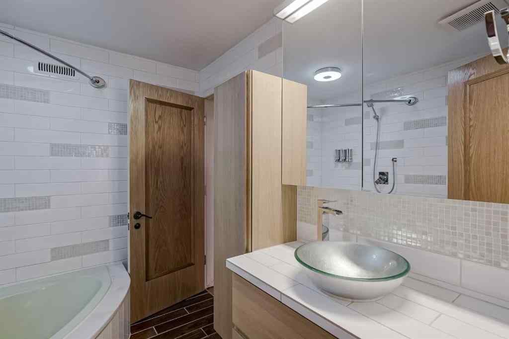 MLS® A2269104 - 127 Canterbury Court SW in Canyon Meadows Calgary, Residential