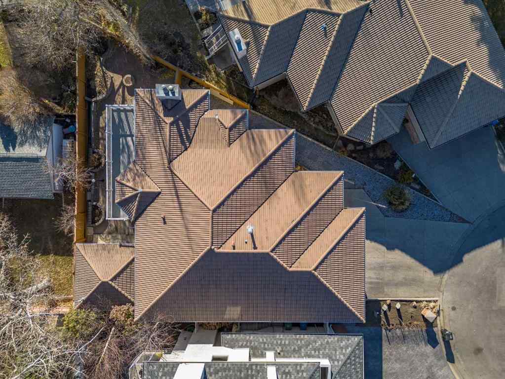 MLS® A2269104 - 127 Canterbury Court SW in Canyon Meadows Calgary, Residential