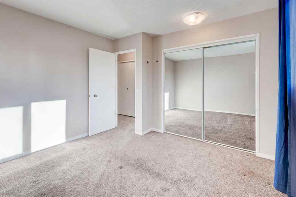 MLS® A2269105 - 43 Midridge Gardens SE in Midnapore Calgary, Residential