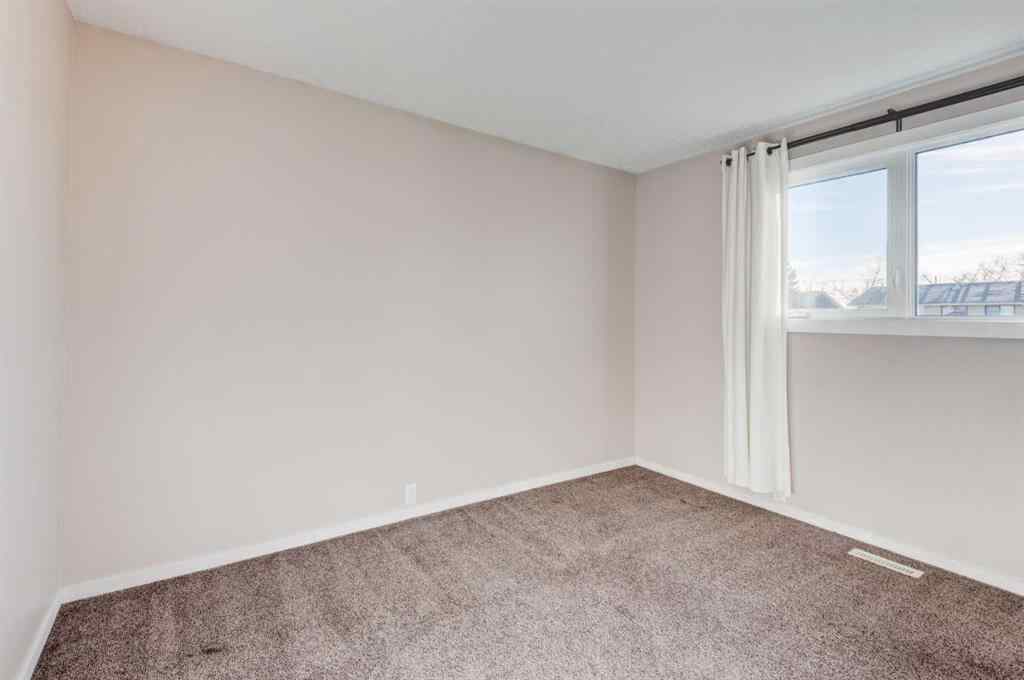 MLS® A2269105 - 43 Midridge Gardens SE in Midnapore Calgary, Residential