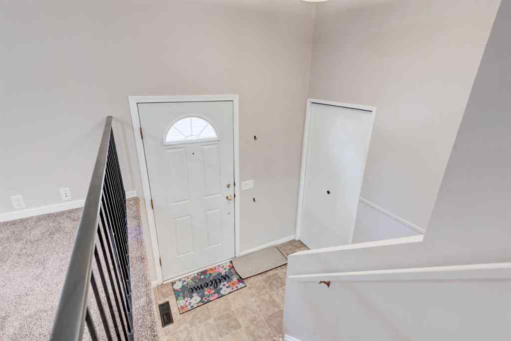 MLS® A2269105 - 43 Midridge Gardens SE in Midnapore Calgary, Residential