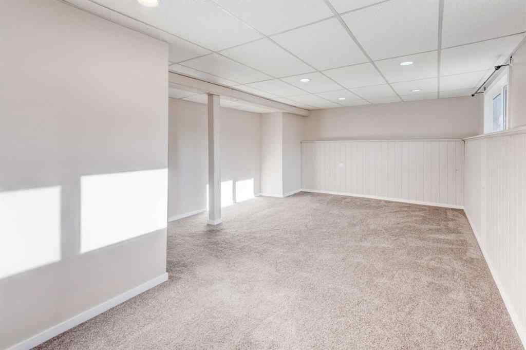 MLS® A2269105 - 43 Midridge Gardens SE in Midnapore Calgary, Residential