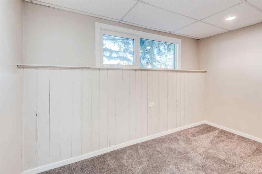 MLS® A2269105 - 43 Midridge Gardens SE in Midnapore Calgary, Residential