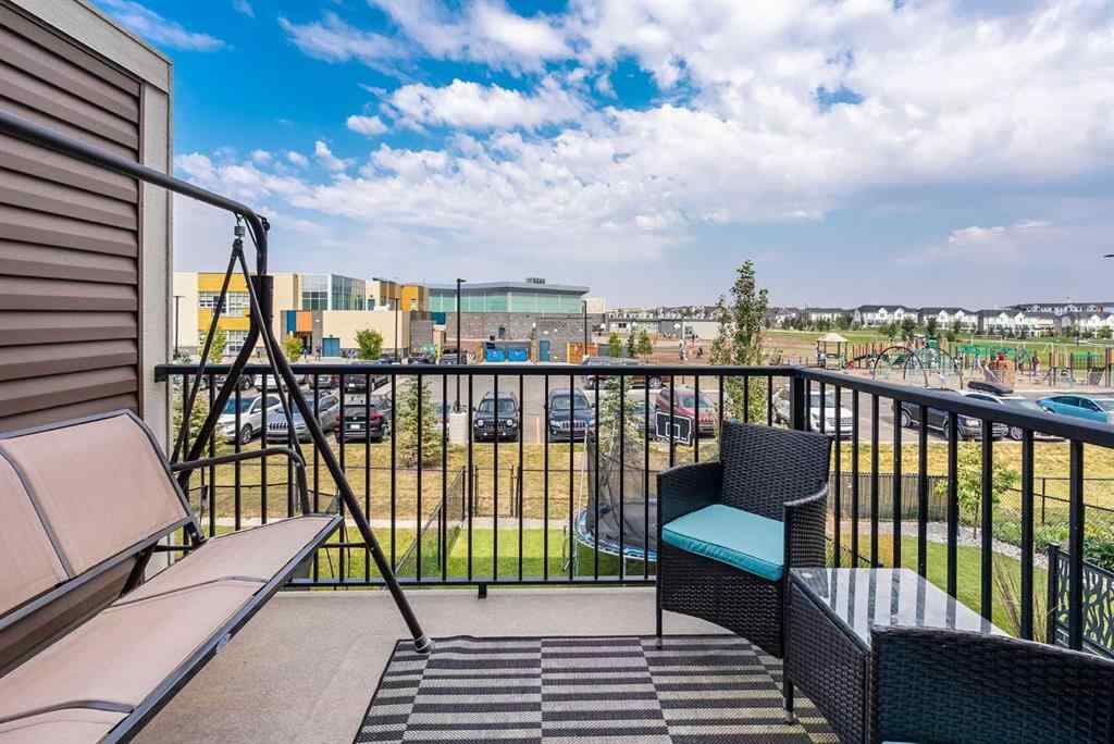 MLS® A2269109 - 665 Hillcrest Road SW in Hillcrest Airdrie, Residential