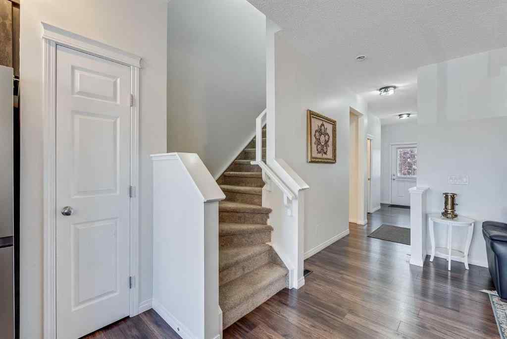 MLS® A2269109 - 665 Hillcrest Road SW in Hillcrest Airdrie, Residential