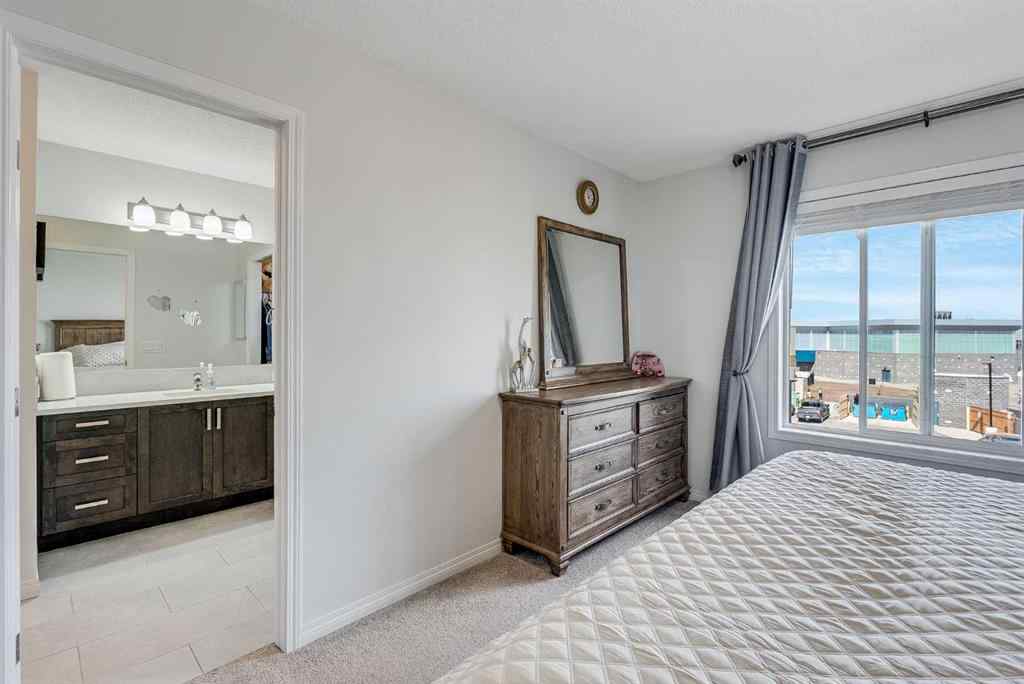 MLS® A2269109 - 665 Hillcrest Road SW in Hillcrest Airdrie, Residential