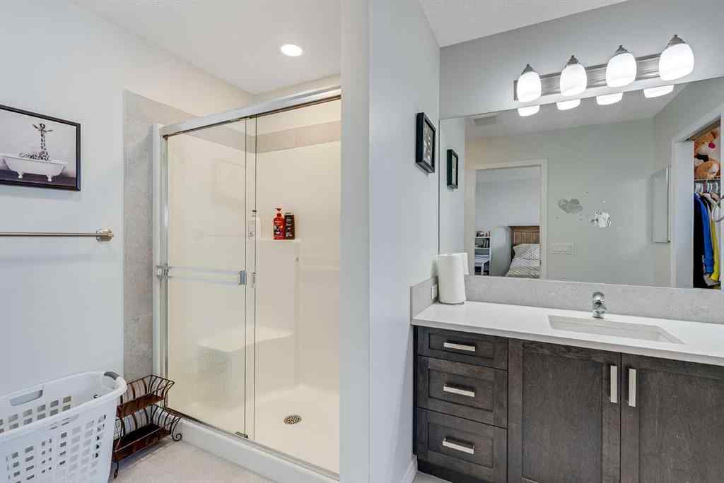 MLS® A2269109 - 665 Hillcrest Road SW in Hillcrest Airdrie, Residential