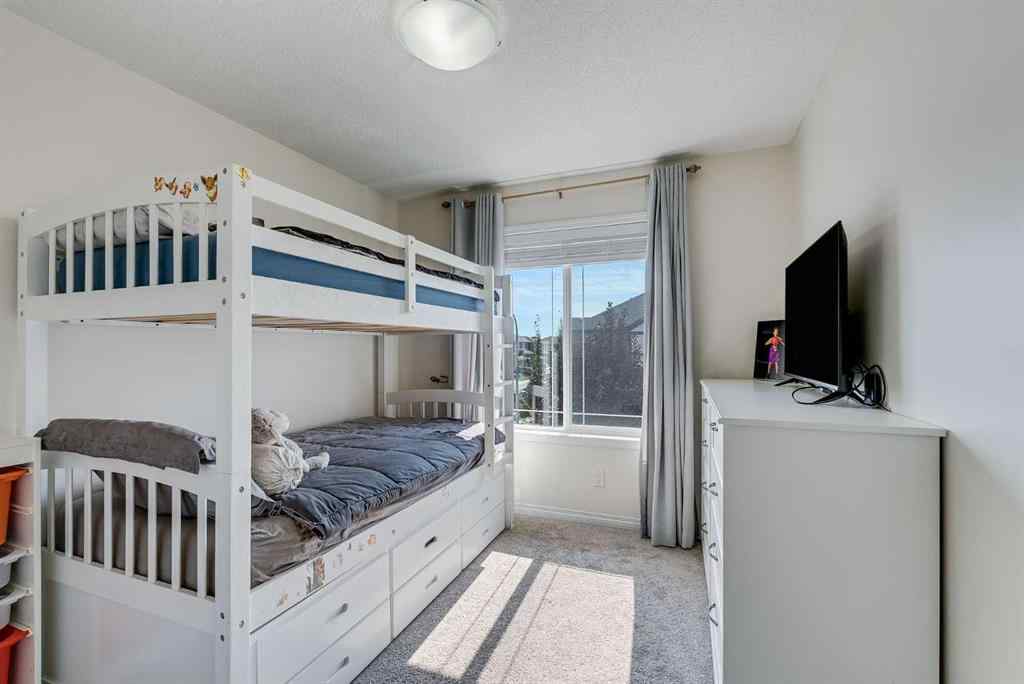 MLS® A2269109 - 665 Hillcrest Road SW in Hillcrest Airdrie, Residential