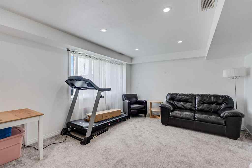 MLS® A2269109 - 665 Hillcrest Road SW in Hillcrest Airdrie, Residential