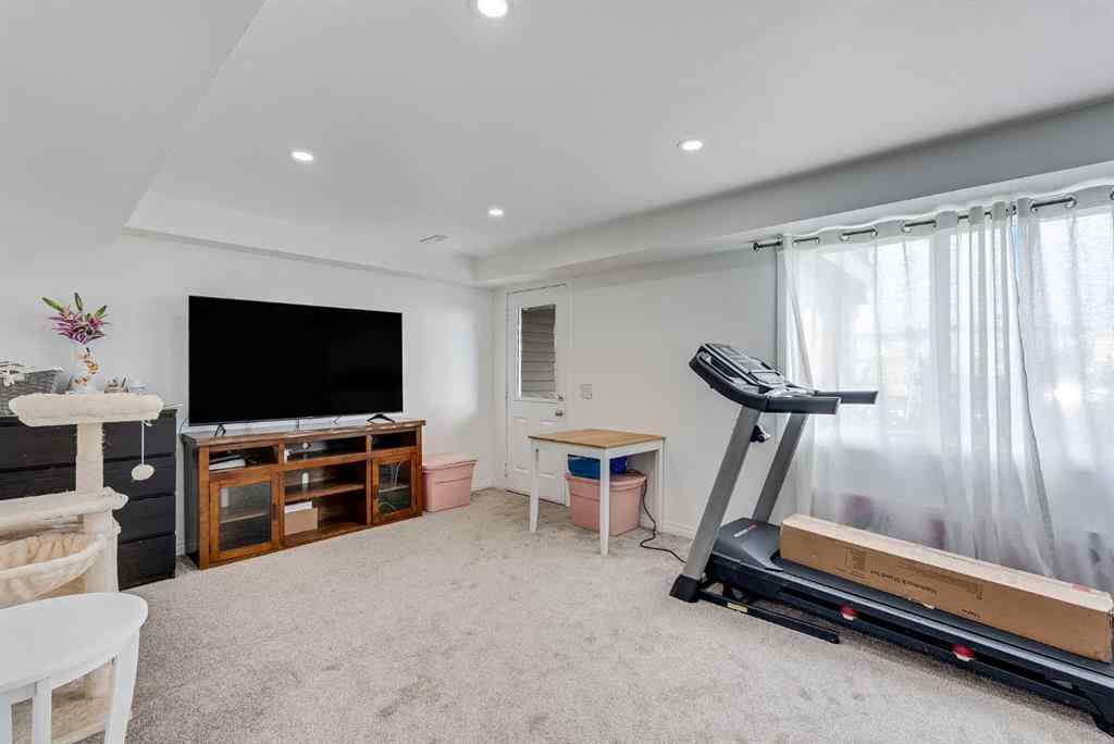 MLS® A2269109 - 665 Hillcrest Road SW in Hillcrest Airdrie, Residential