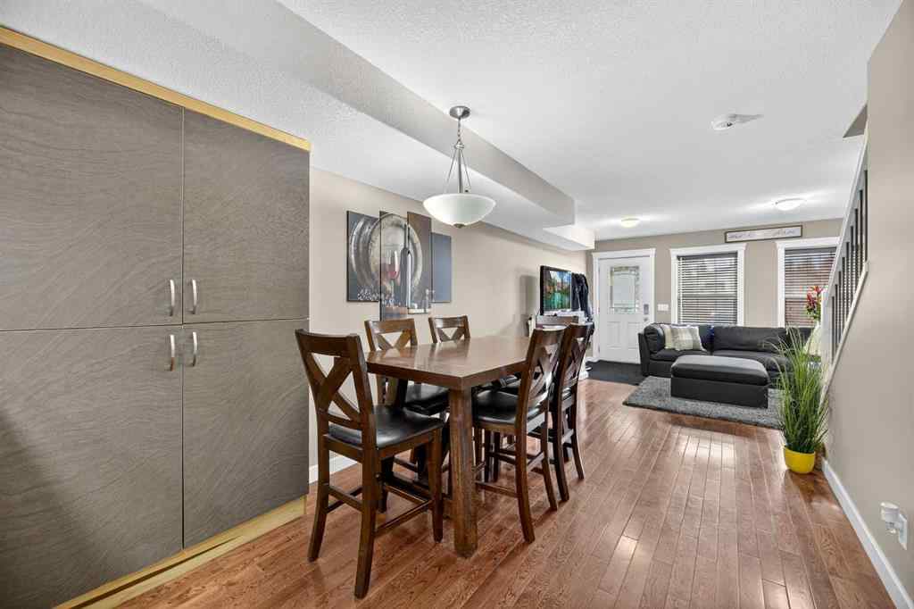 MLS&reg; # A2269116 - 1430 22 Avenue  in NONE Didsbury, Residential Open Houses