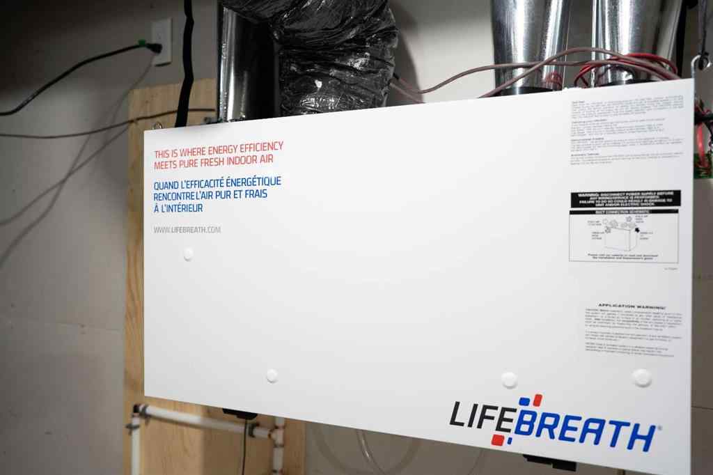 MLS® A2269119 - 143 Wolf Hollow Rise SE in Wolf Willow Calgary, Residential