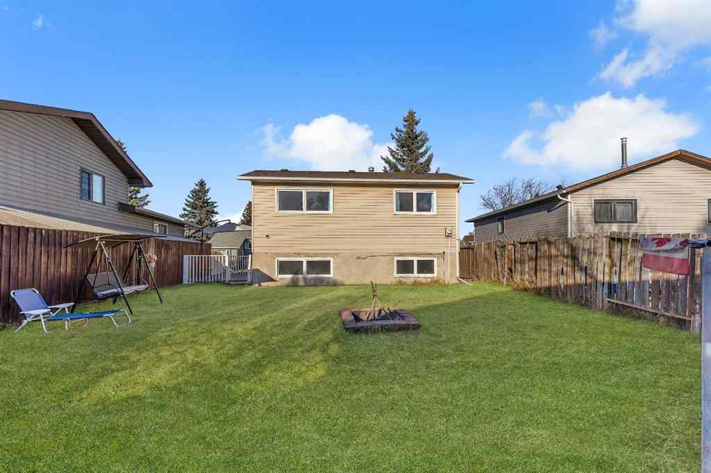 MLS® A2269121 - 16 Castleglen Crescent NE in Castleridge Calgary, Residential
