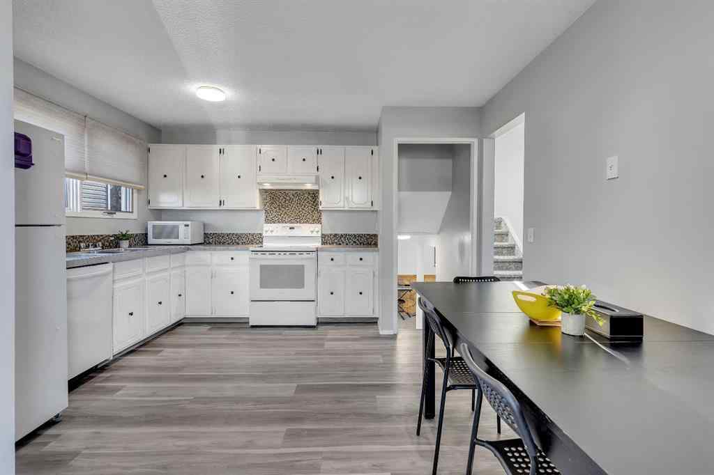 MLS® A2269121 - 16 Castleglen Crescent NE in Castleridge Calgary, Residential